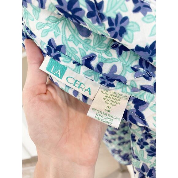 La Cera Reverisble Quilted Coat Floral Size 1X - Picture 6 of 10